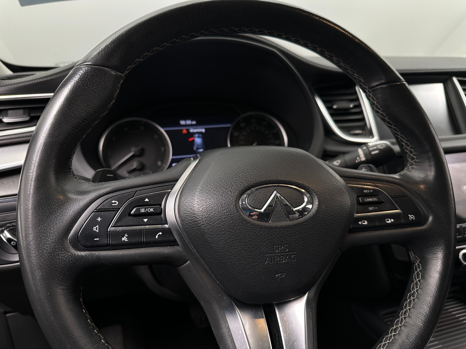 Thumbnail: 2019 INFINITI QX50 - 4