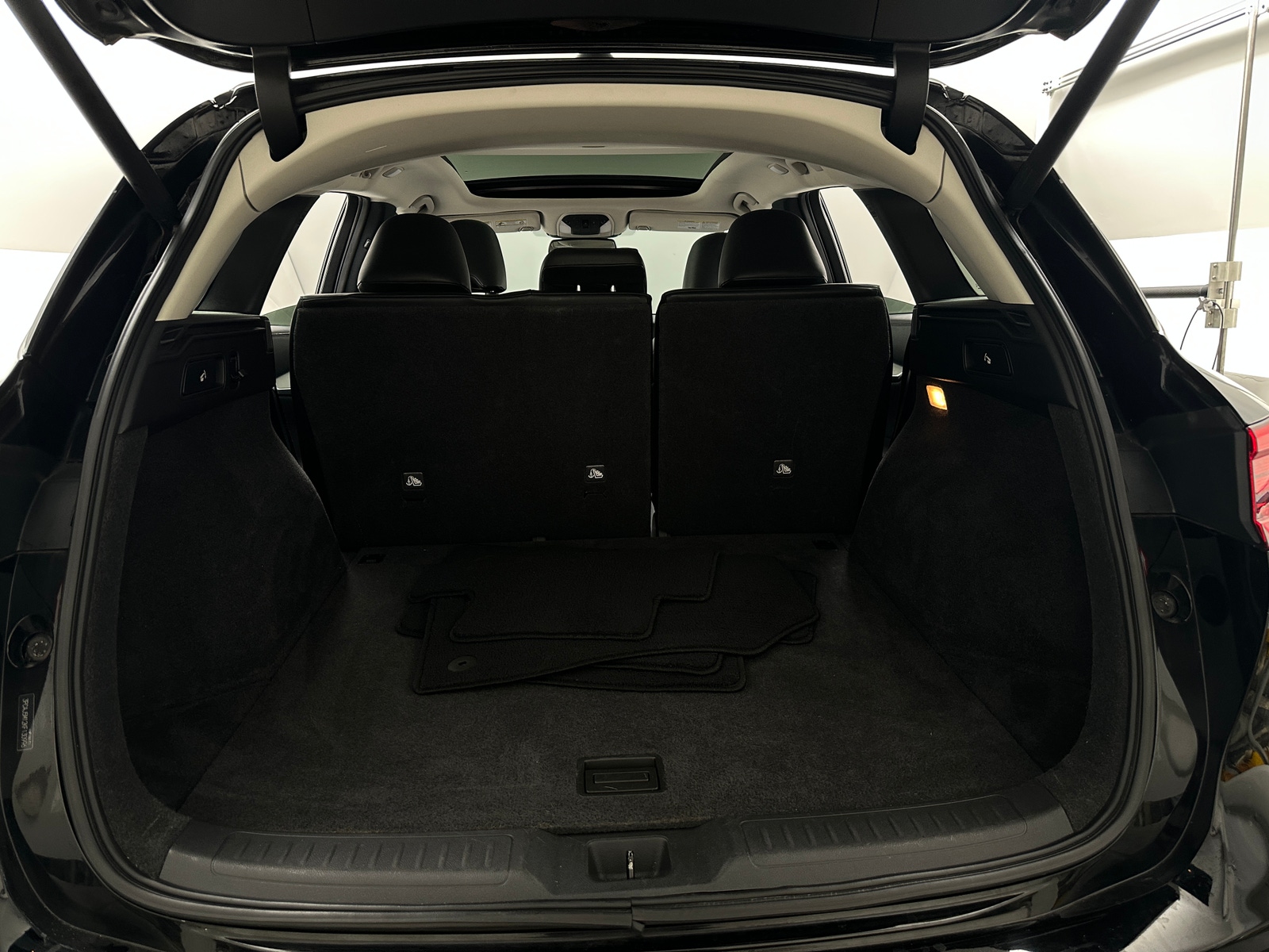 Thumbnail: 2019 INFINITI QX50 - 6