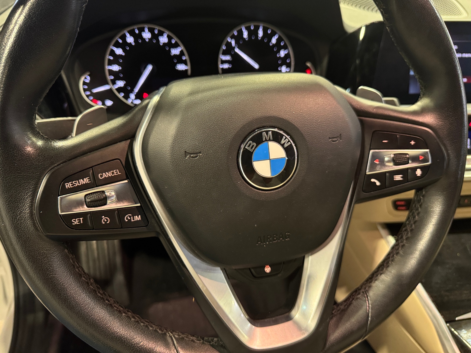 Thumbnail: 2020 BMW 3 Series - 4