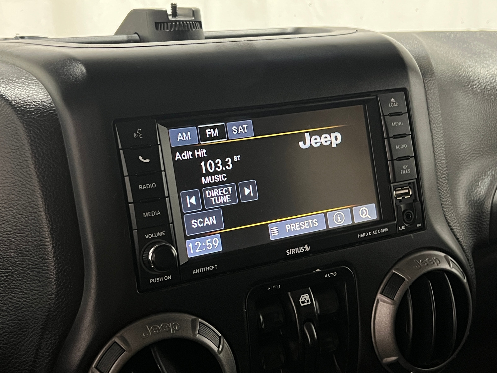 Thumbnail: 2017 Jeep Wrangler - 4