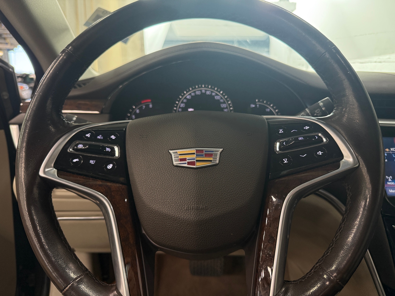 Thumbnail: 2017 Cadillac XTS - 4