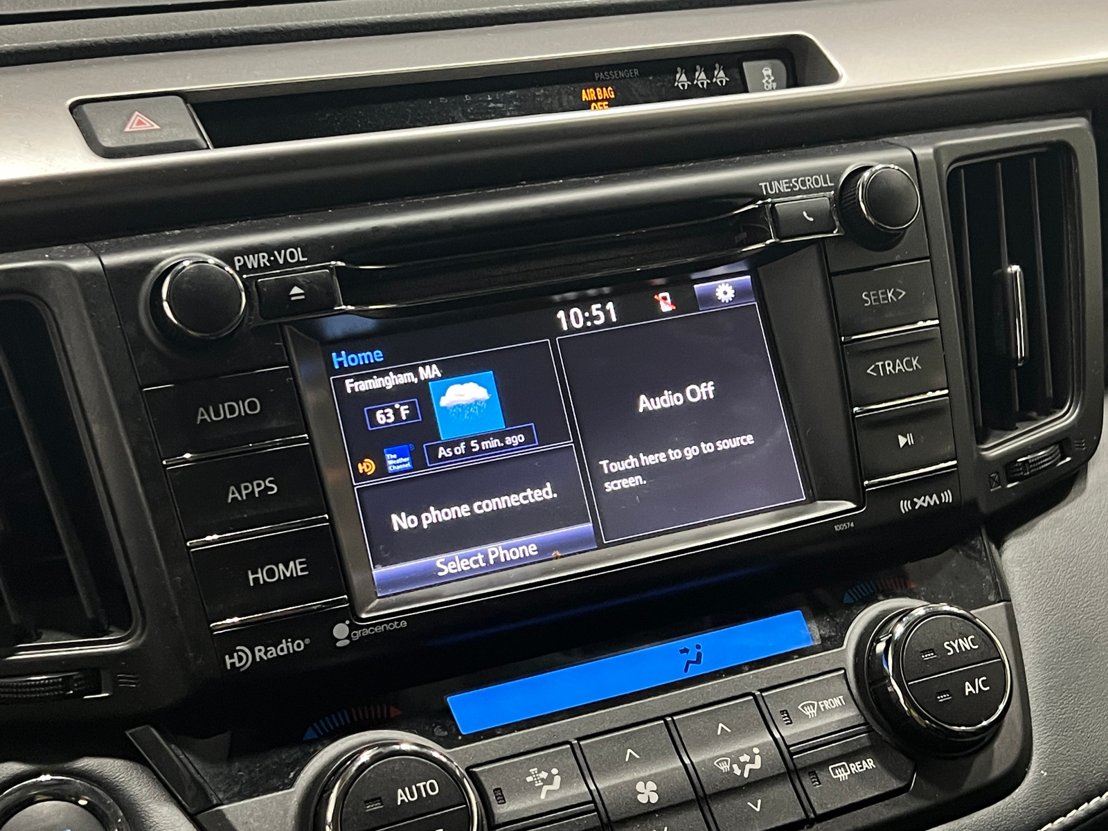 Thumbnail: 2018 Toyota RAV4 - 4