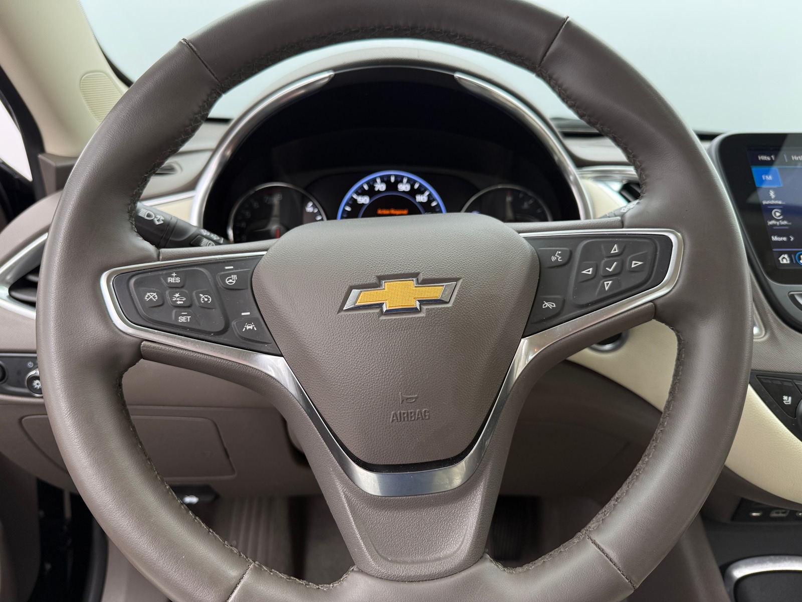 Thumbnail: 2024 Chevrolet Malibu - 4