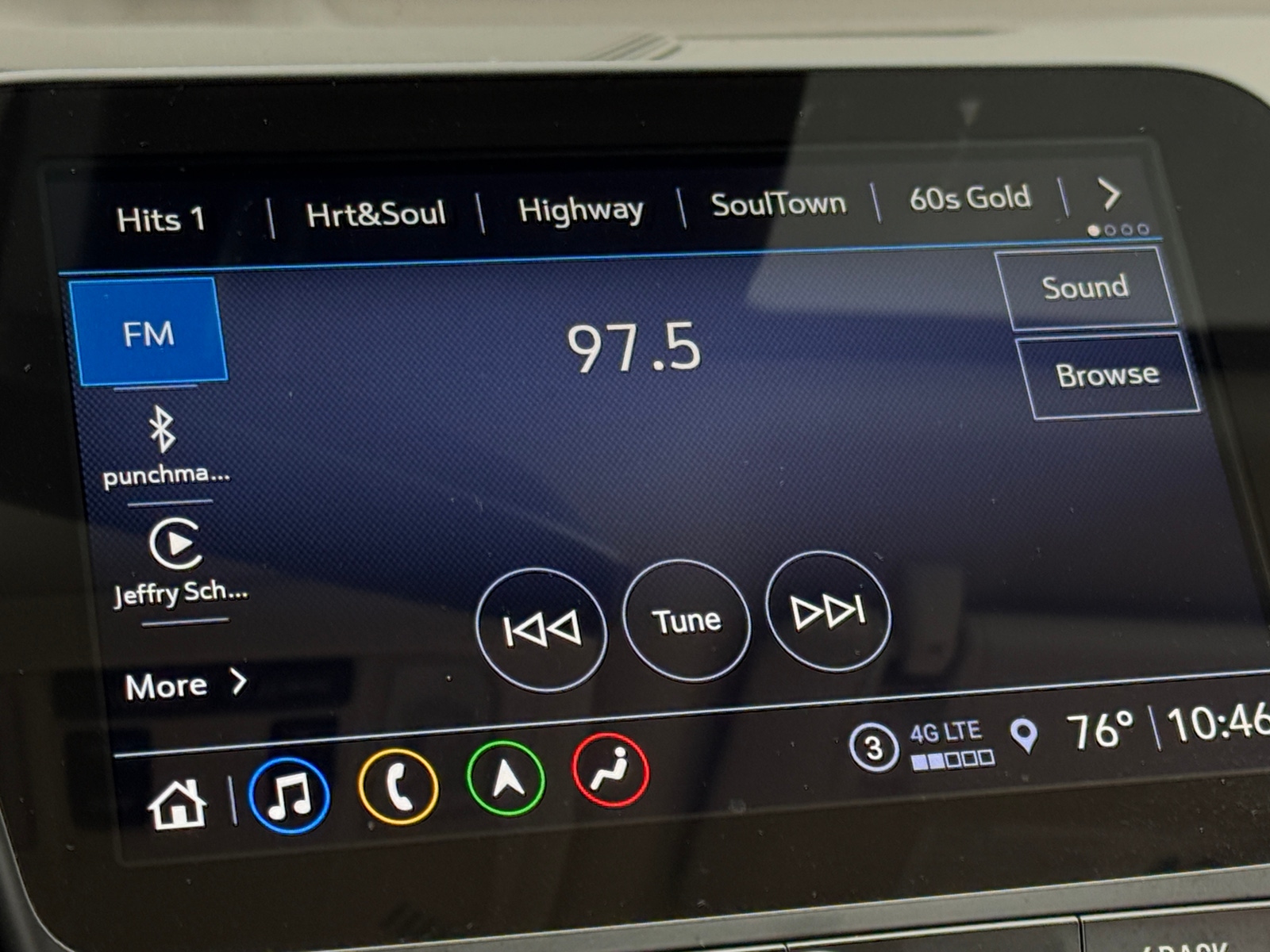 Thumbnail: 2024 Chevrolet Malibu - 3