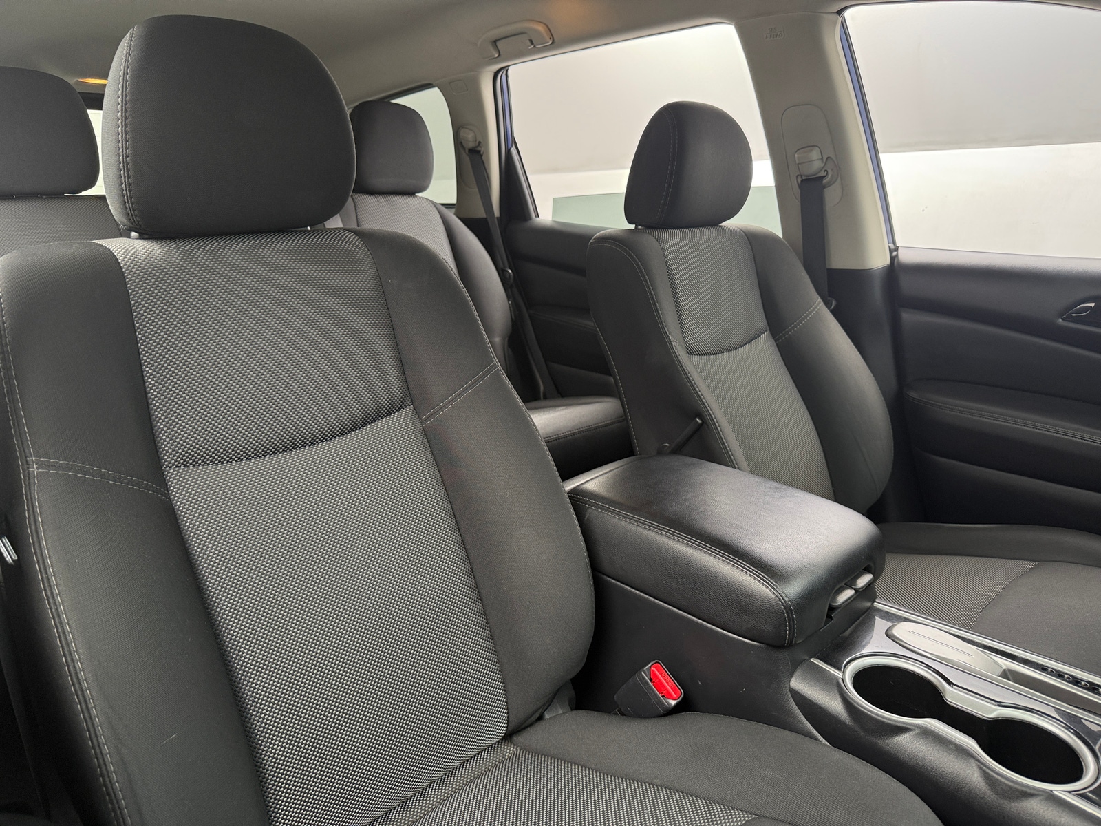 Thumbnail: 2020 Nissan Pathfinder - 2