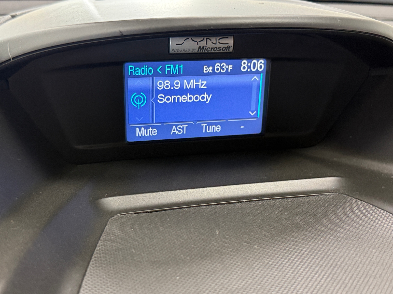 Thumbnail: 2014 Ford Escape - 4