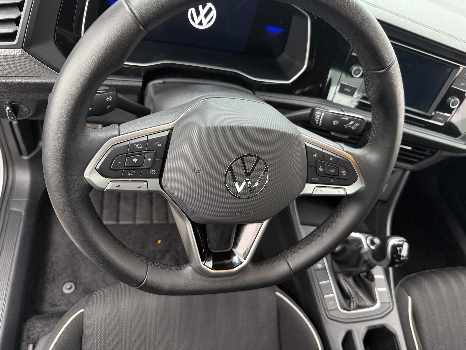 Thumbnail: 2024 Volkswagen Jetta - 5