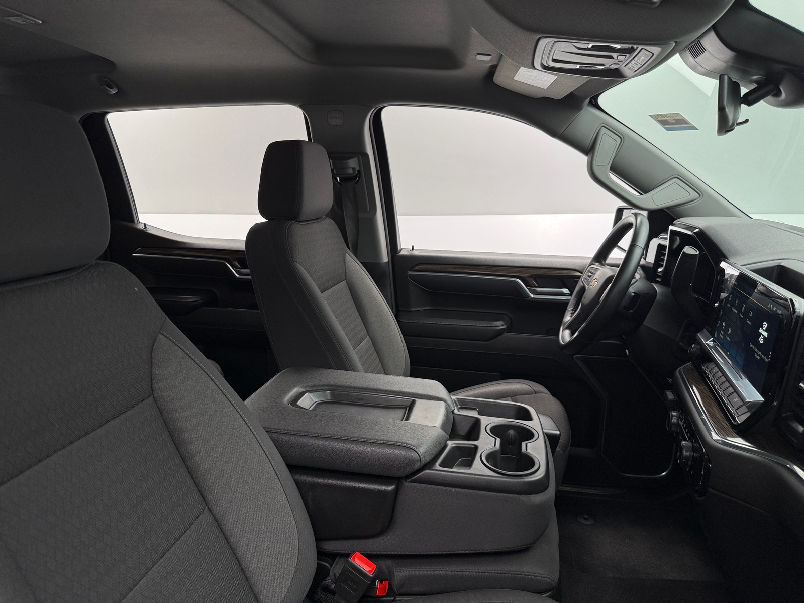 Thumbnail: 2025 Chevrolet Silverado 1500 - 2