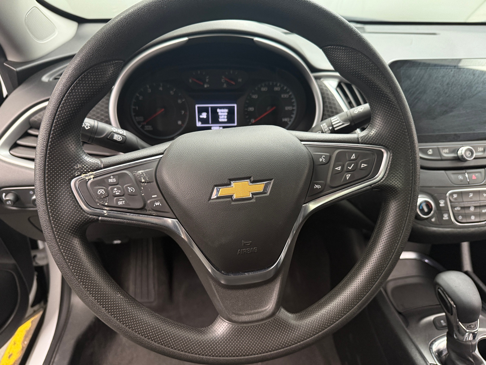 Thumbnail: 2024 Chevrolet Malibu - 5