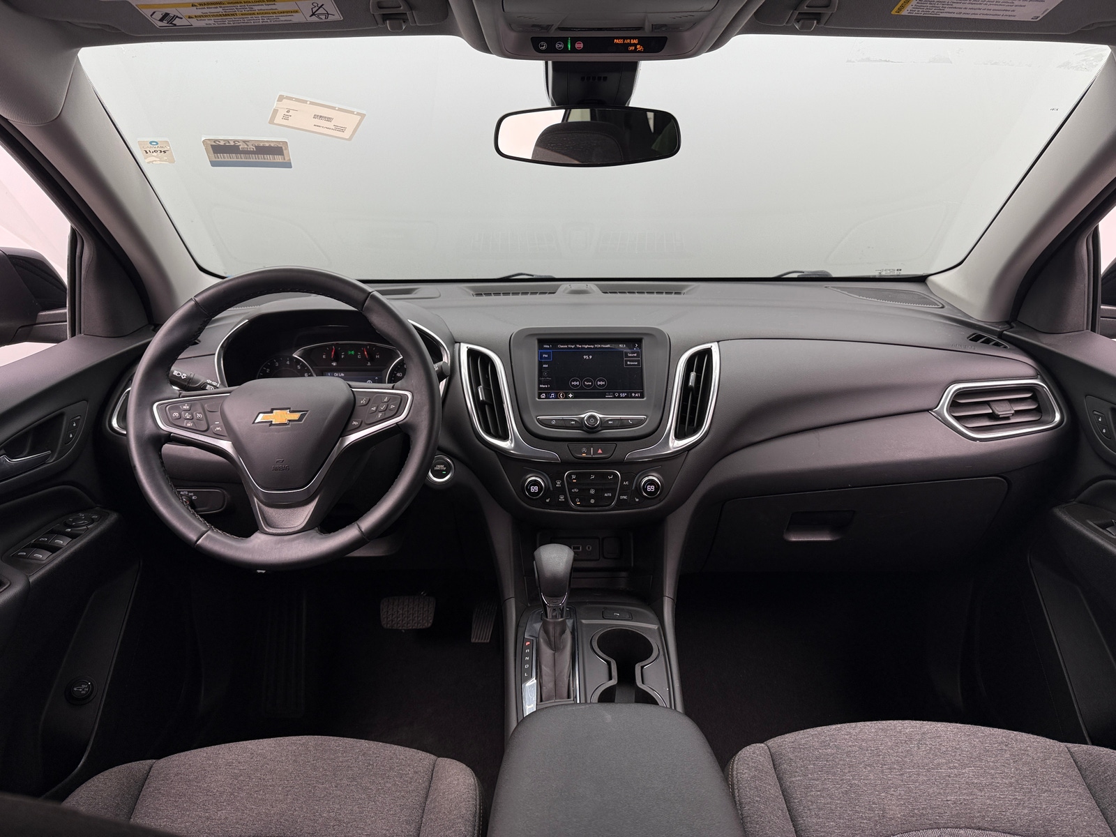 Thumbnail: 2023 Chevrolet Equinox - 3