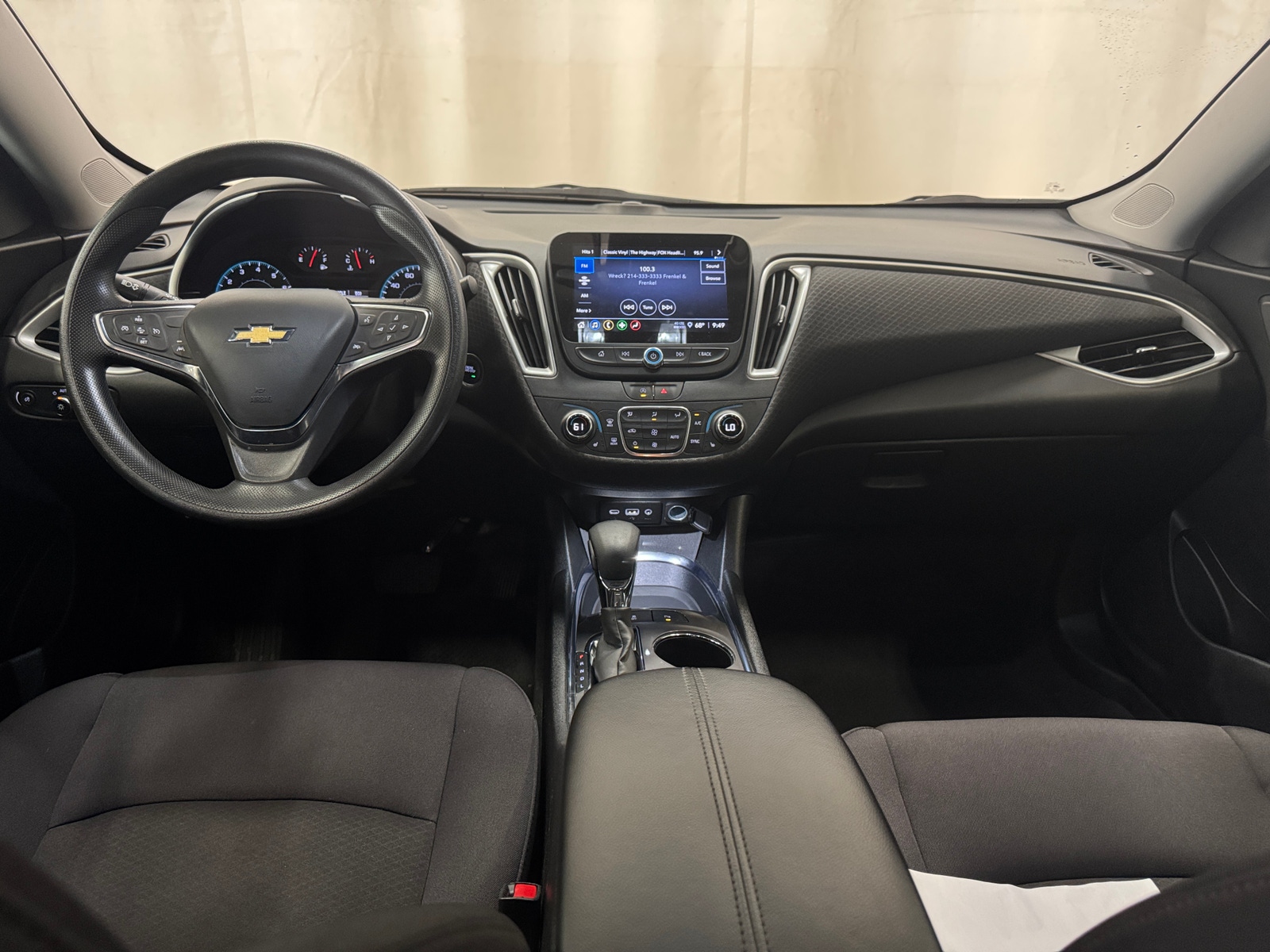 Thumbnail: 2024 Chevrolet Malibu - 3