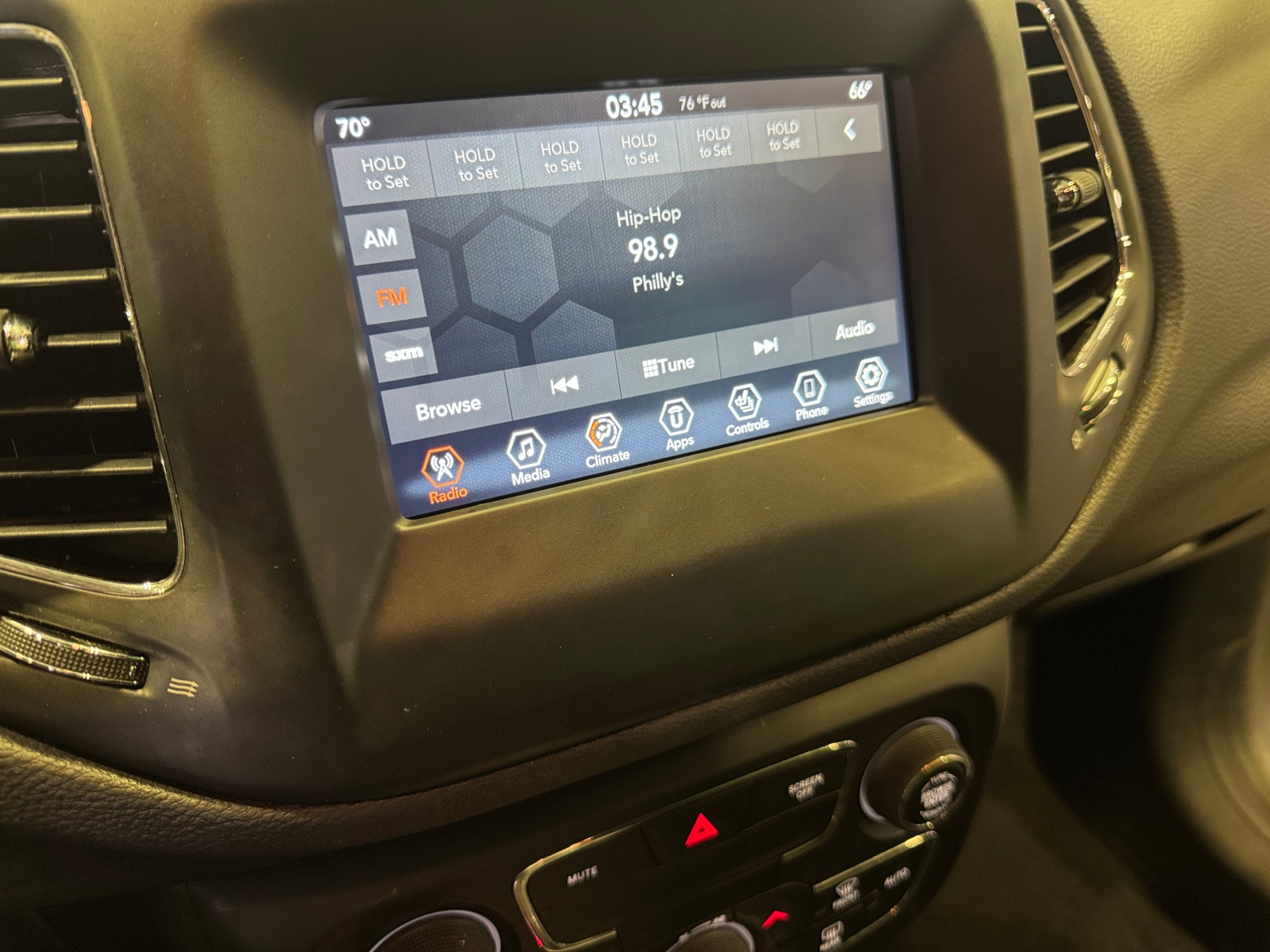Thumbnail: 2019 Jeep Compass - 4