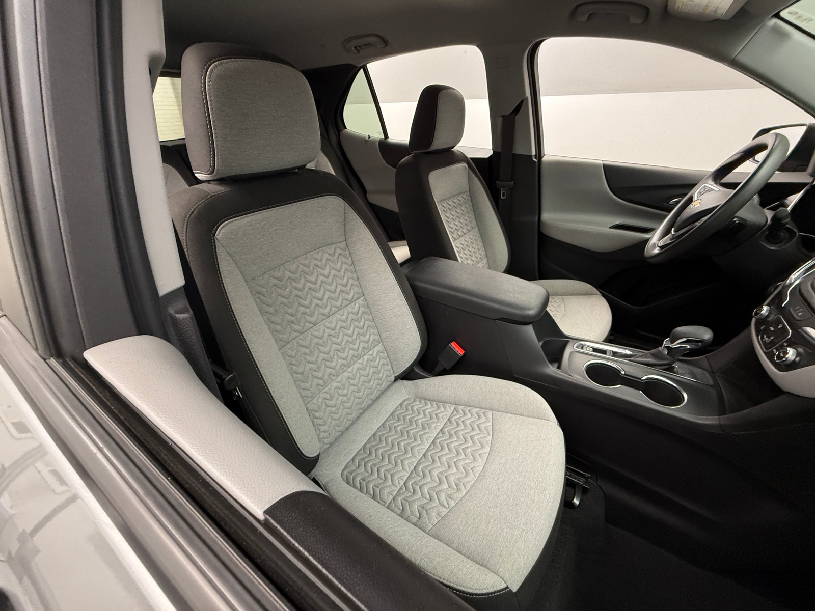 Thumbnail: 2023 Chevrolet Equinox - 2