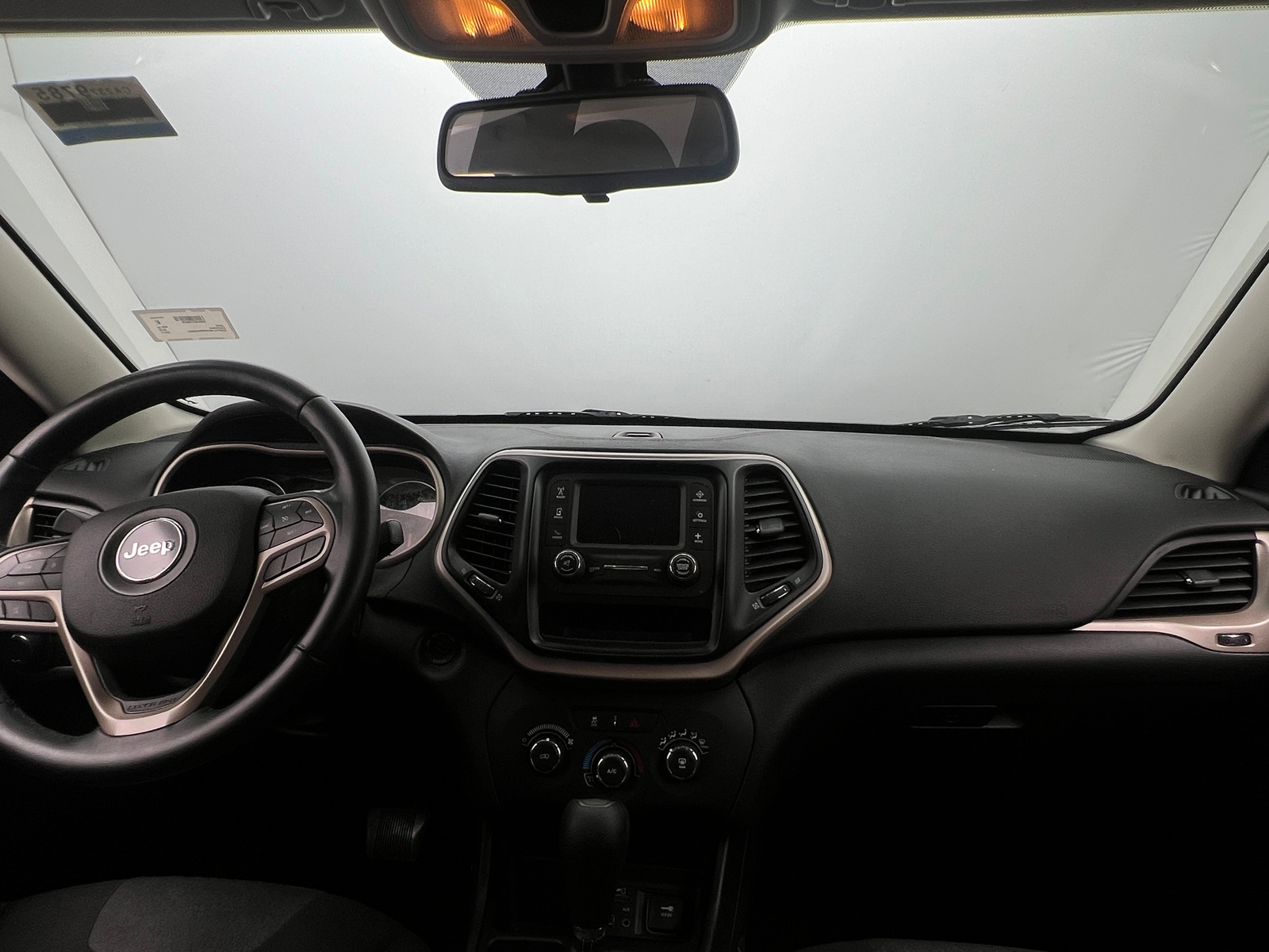 Thumbnail: 2017 Jeep Cherokee - 3