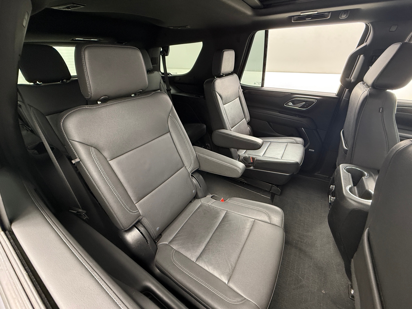 Thumbnail: 2023 Chevrolet Tahoe - 5