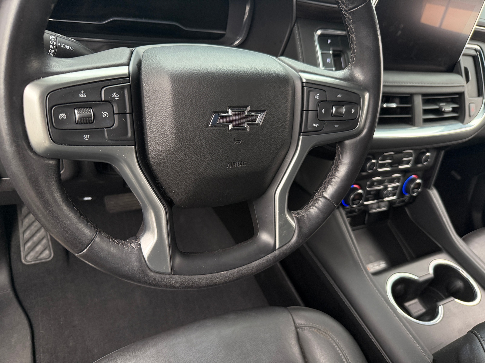 Thumbnail: 2023 Chevrolet Tahoe - 4
