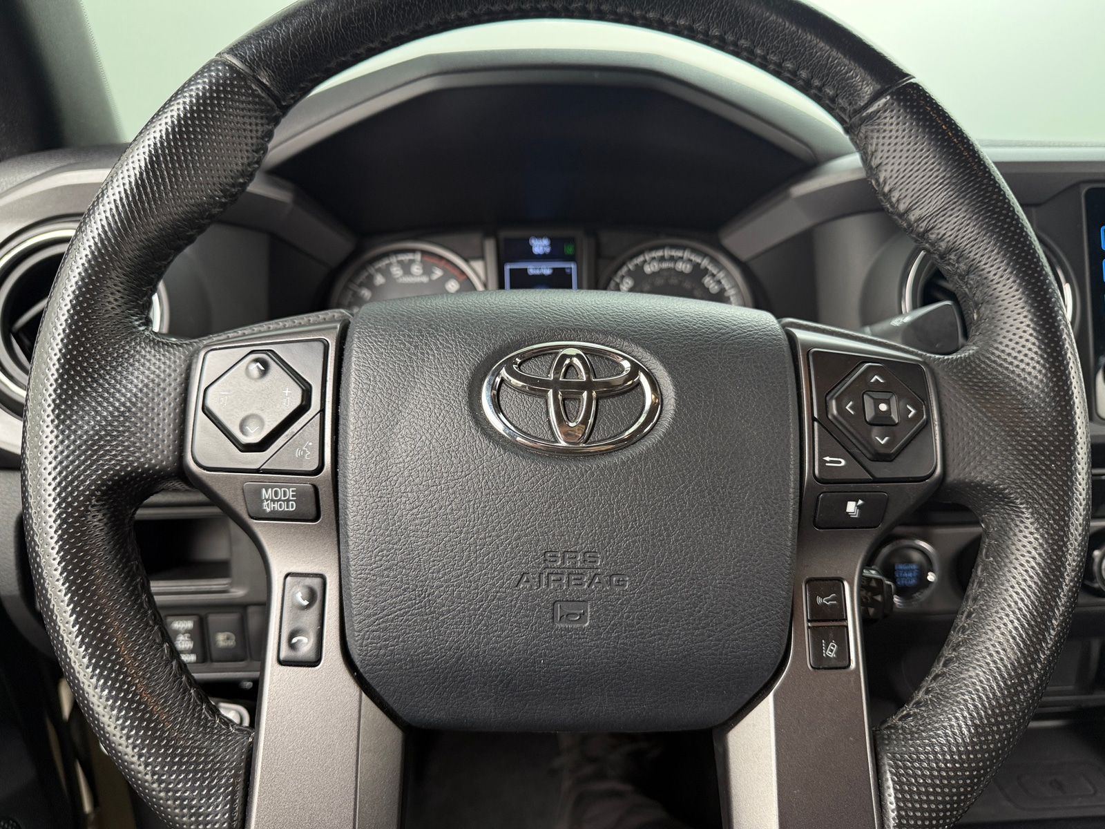 Thumbnail: 2019 Toyota Tacoma - 5