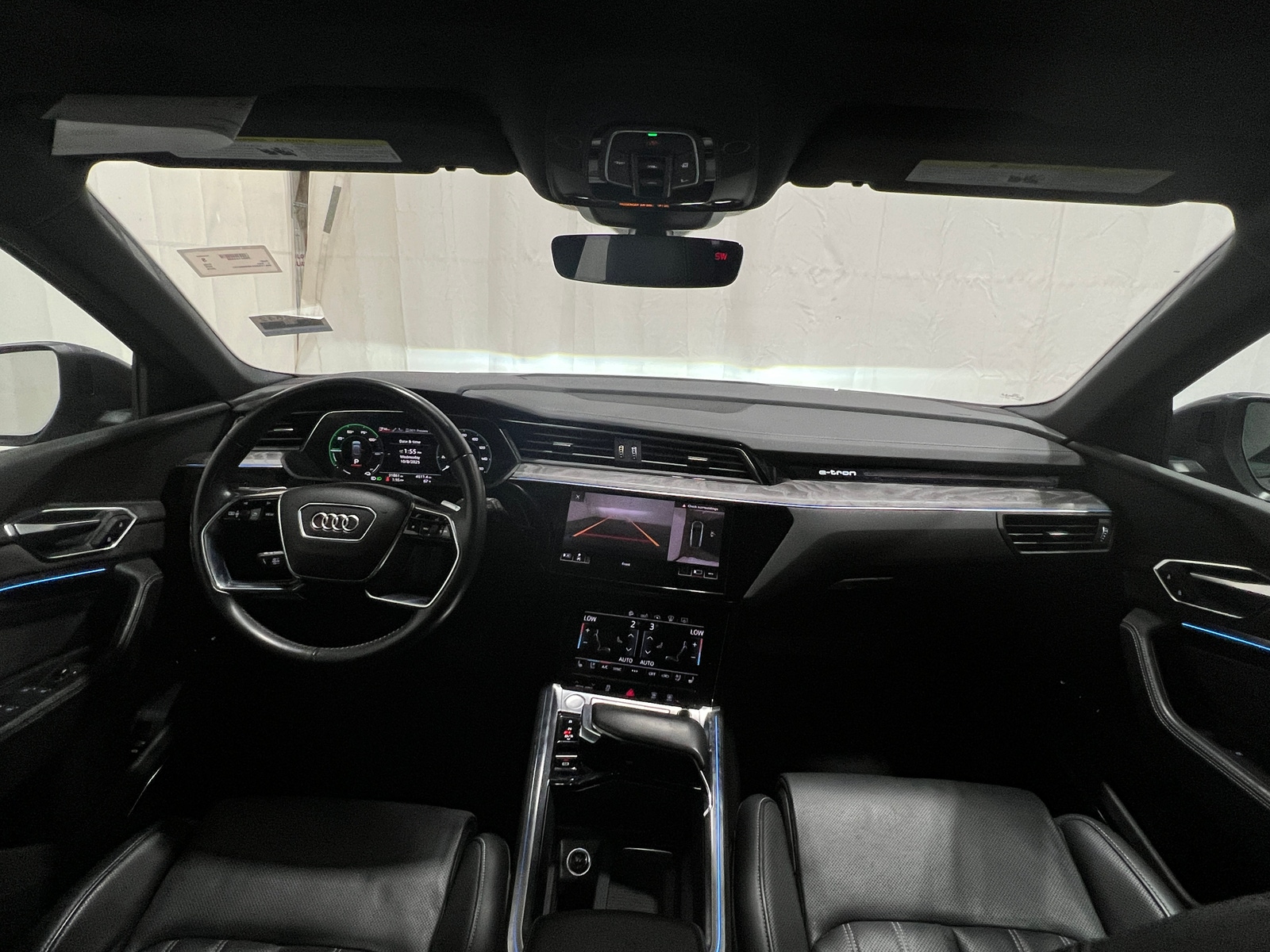 Thumbnail: 2019 Audi e-tron - 2
