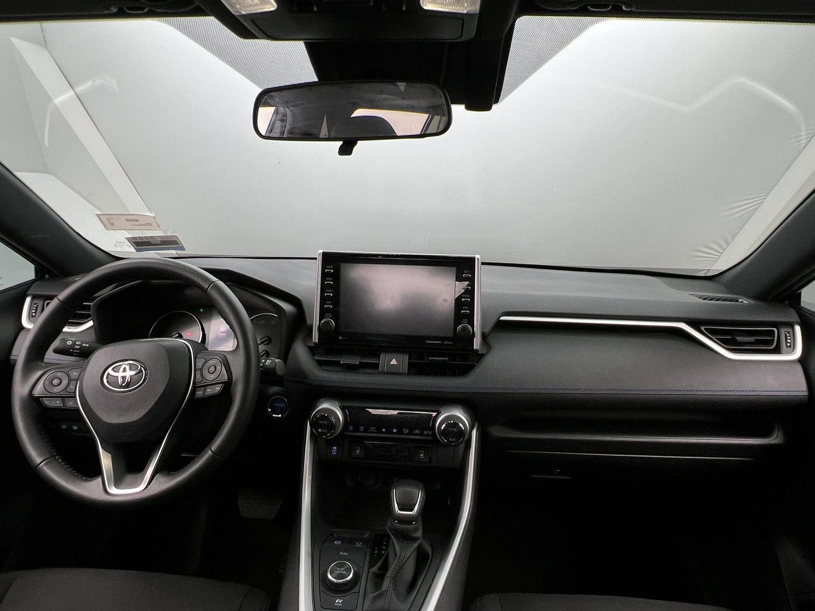 Thumbnail: 2022 Toyota RAV4 - 3