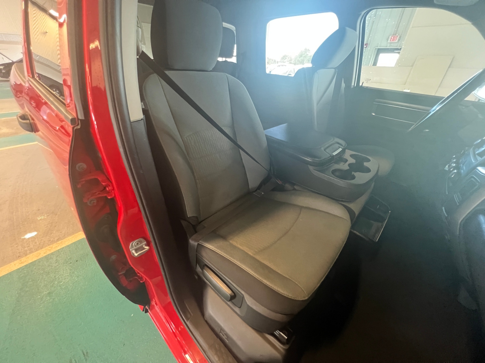 Thumbnail: 2022 RAM 1500 Classic - 2