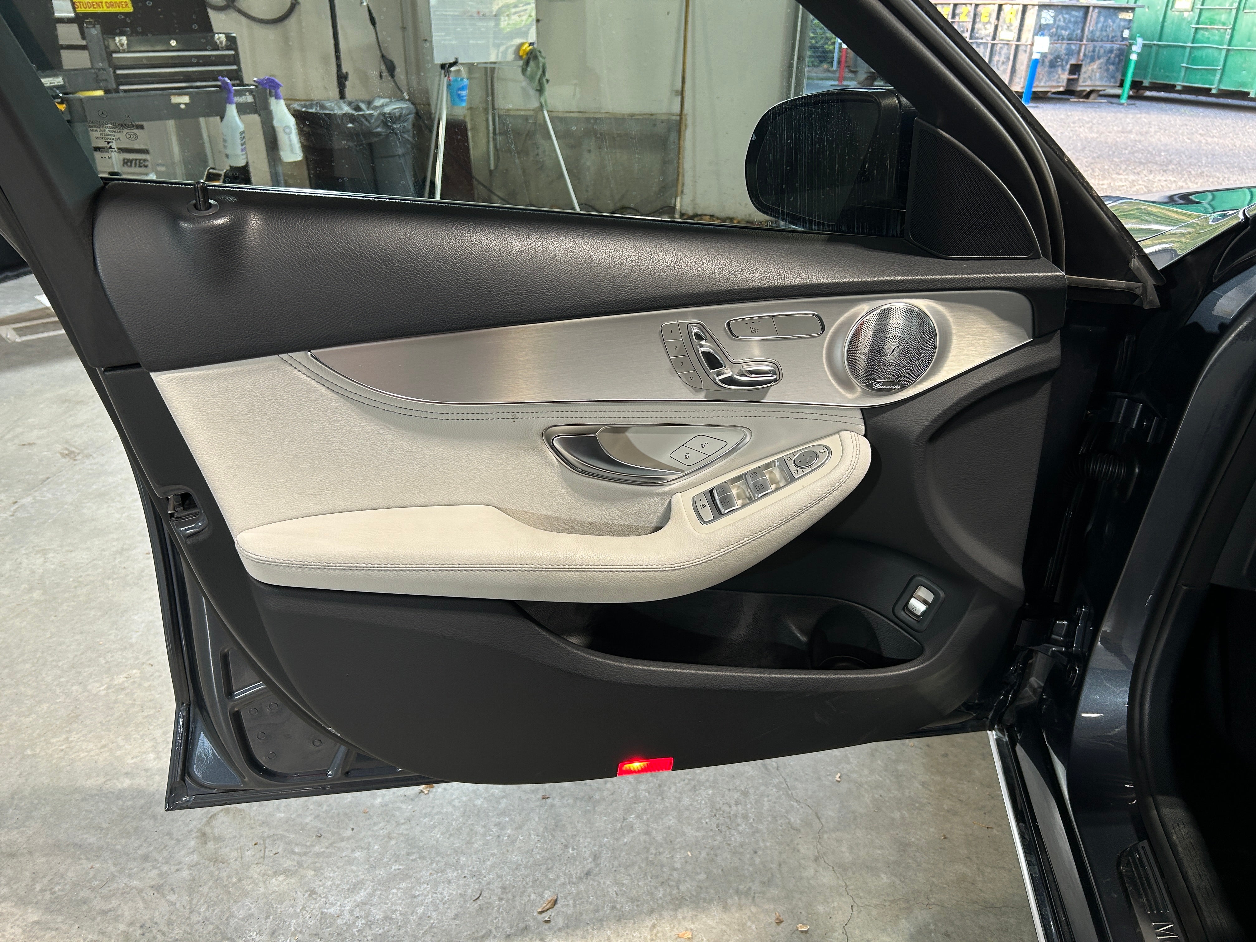 Used 2016 Mercedes-Benz C-Class C300 with VIN 55SWF4KB2GU133979 for sale in Oak Creek, WI