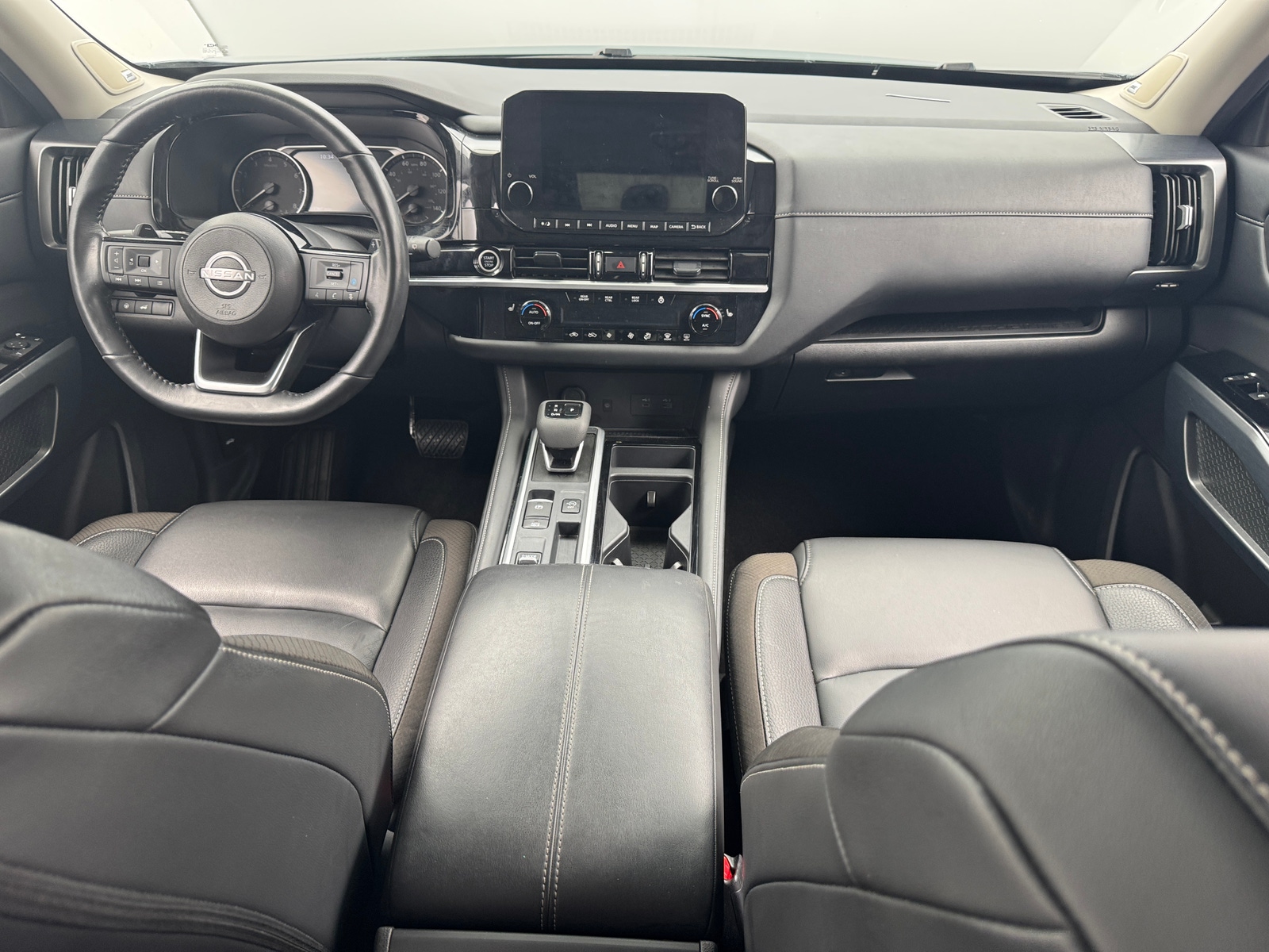 Thumbnail: 2024 Nissan Pathfinder - 2