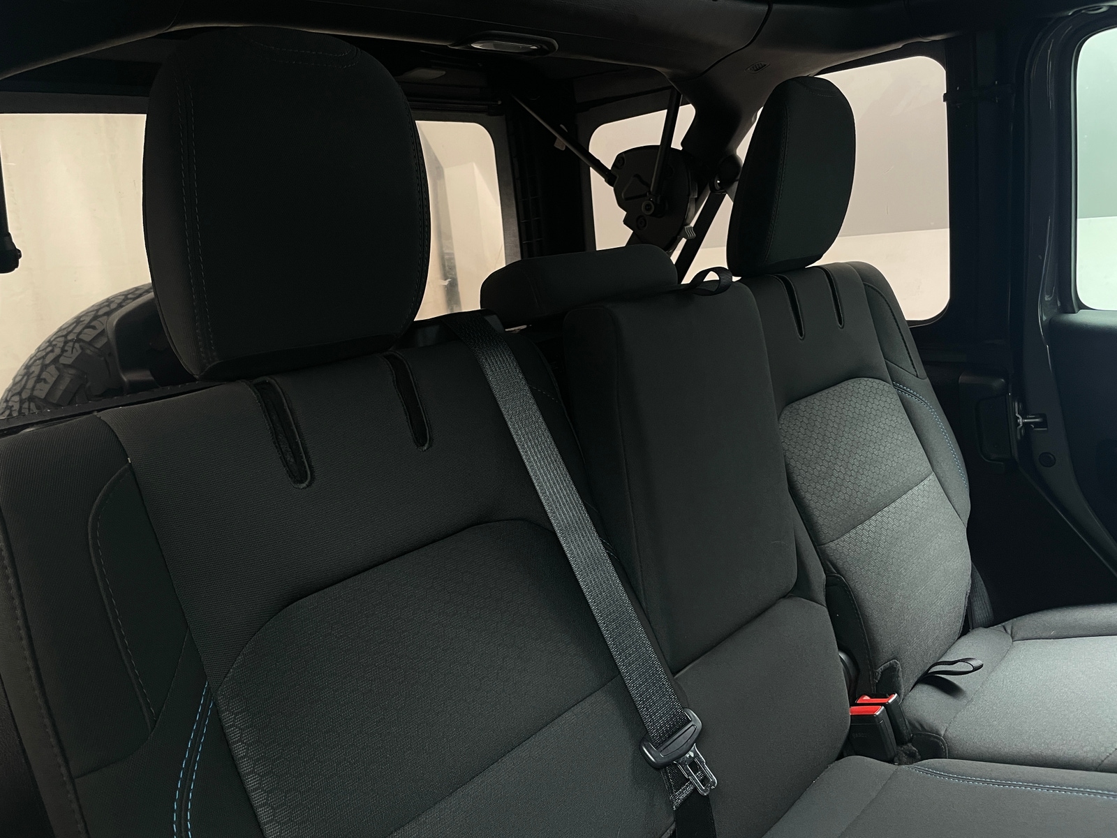 Thumbnail: 2022 Jeep Wrangler - 6