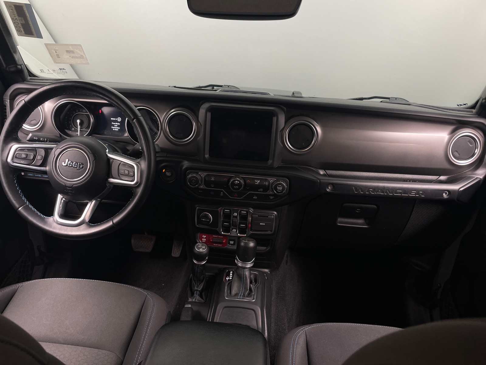Thumbnail: 2022 Jeep Wrangler - 3