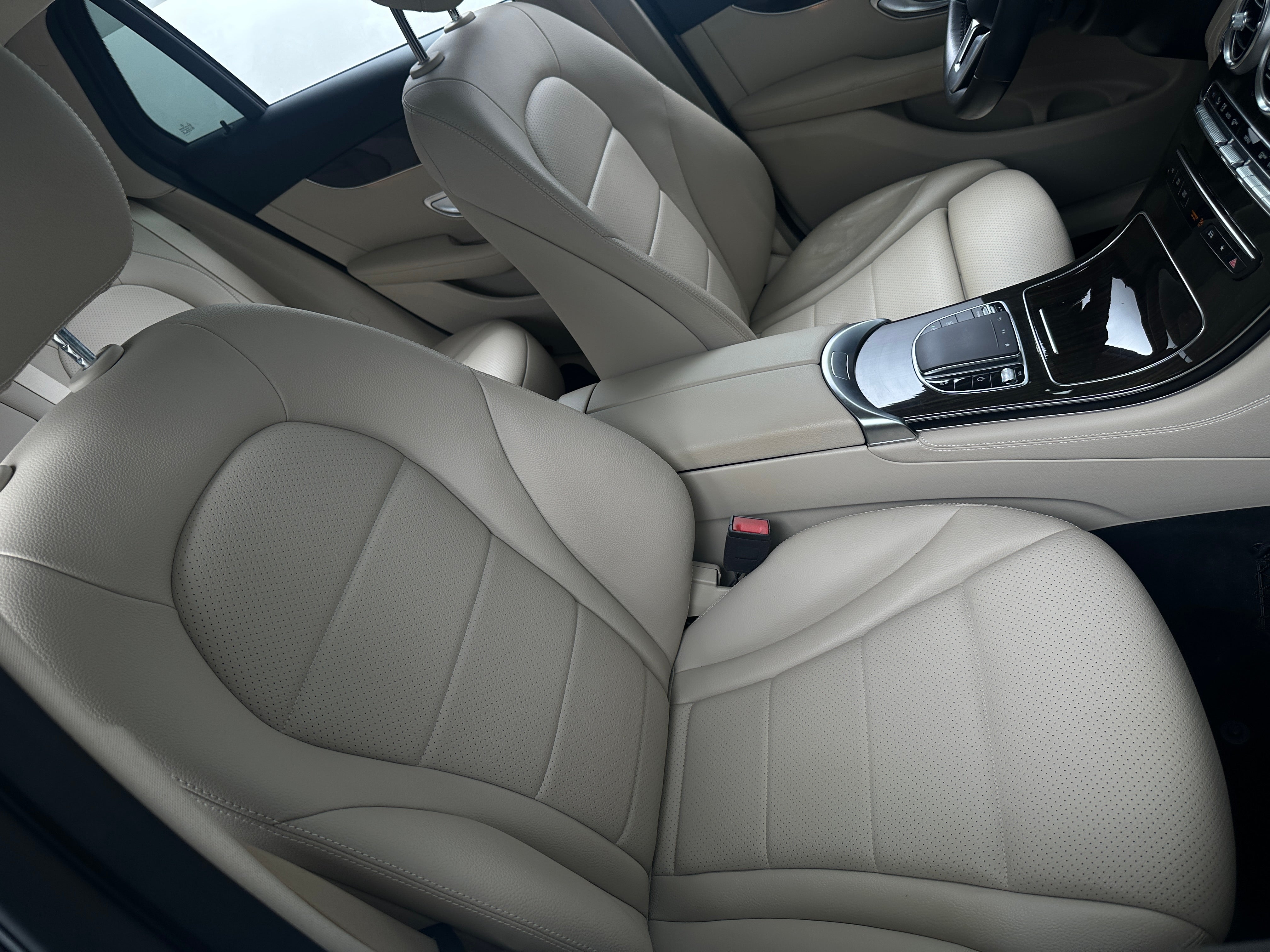 2020 Mercedes-Benz GLC