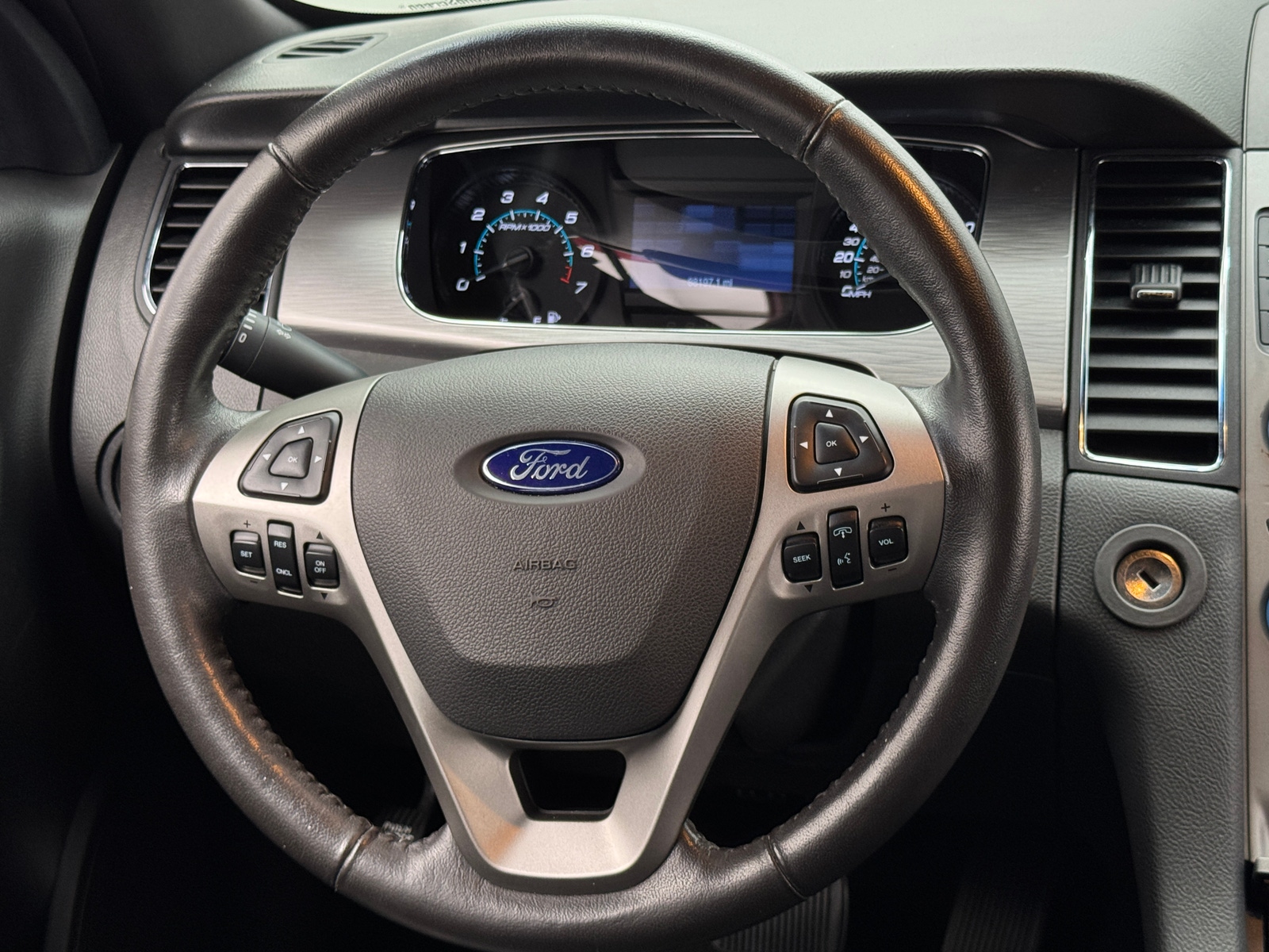 Thumbnail: 2016 Ford Taurus - 4
