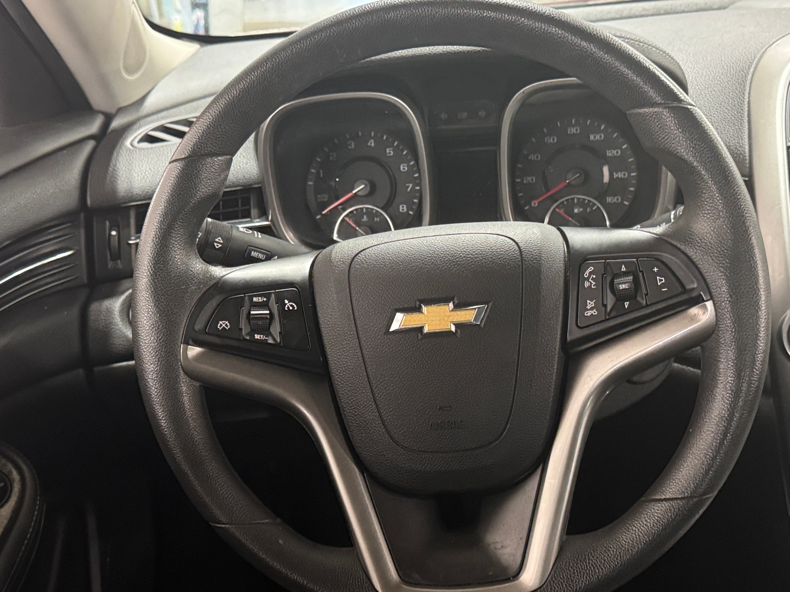 Thumbnail: 2015 Chevrolet Malibu - 5