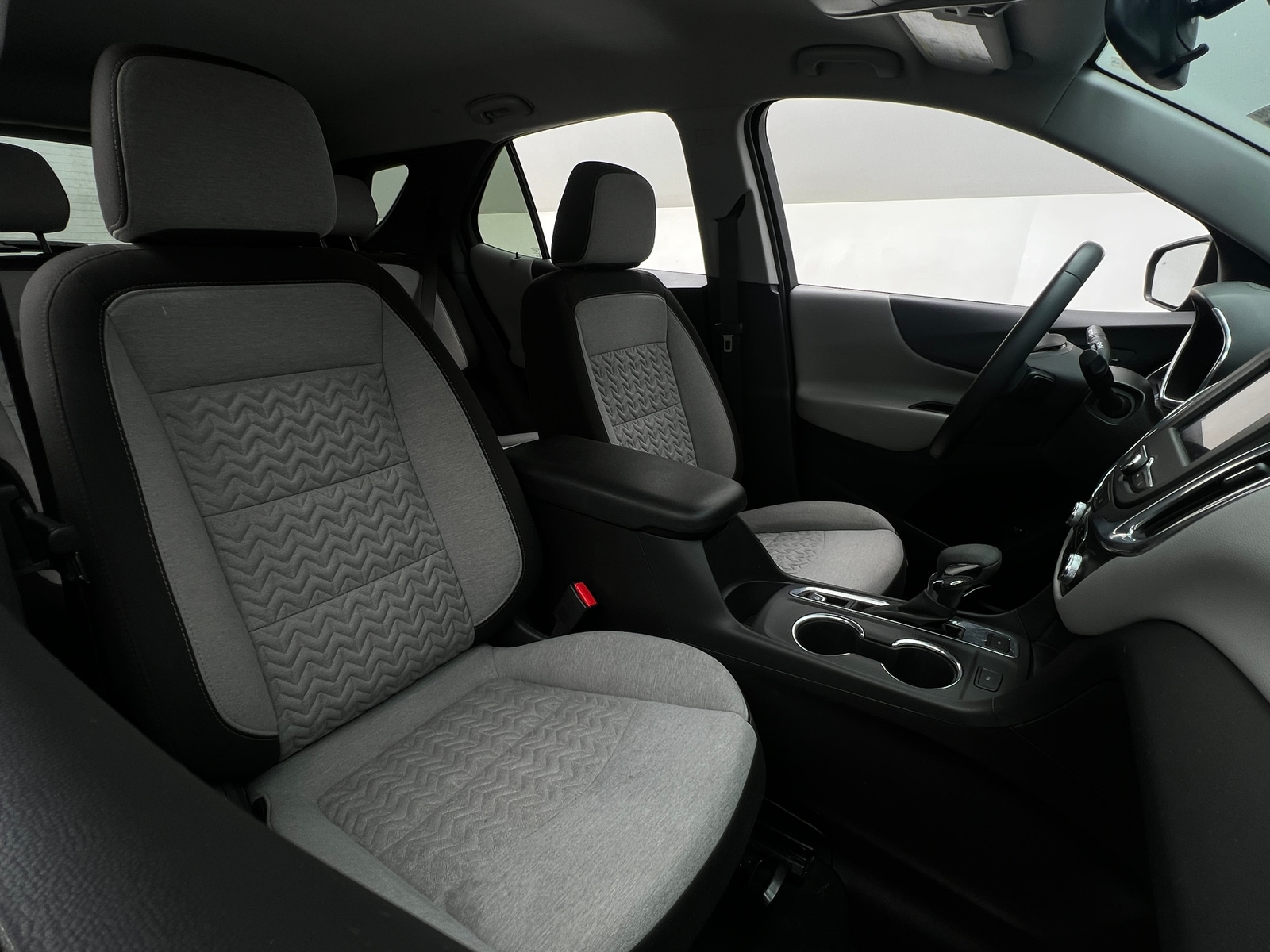 Thumbnail: 2023 Chevrolet Equinox - 2