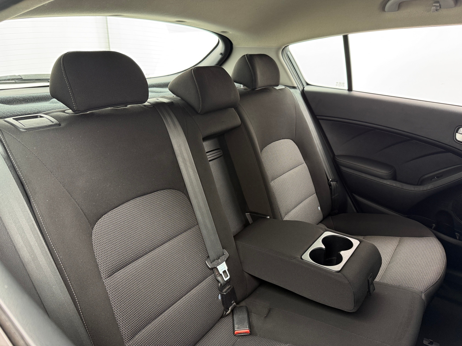 Thumbnail: 2017 Kia Forte - 6