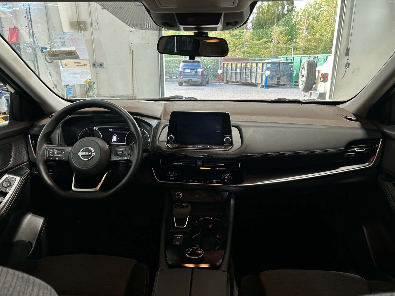 Thumbnail: 2022 Nissan Rogue - 3