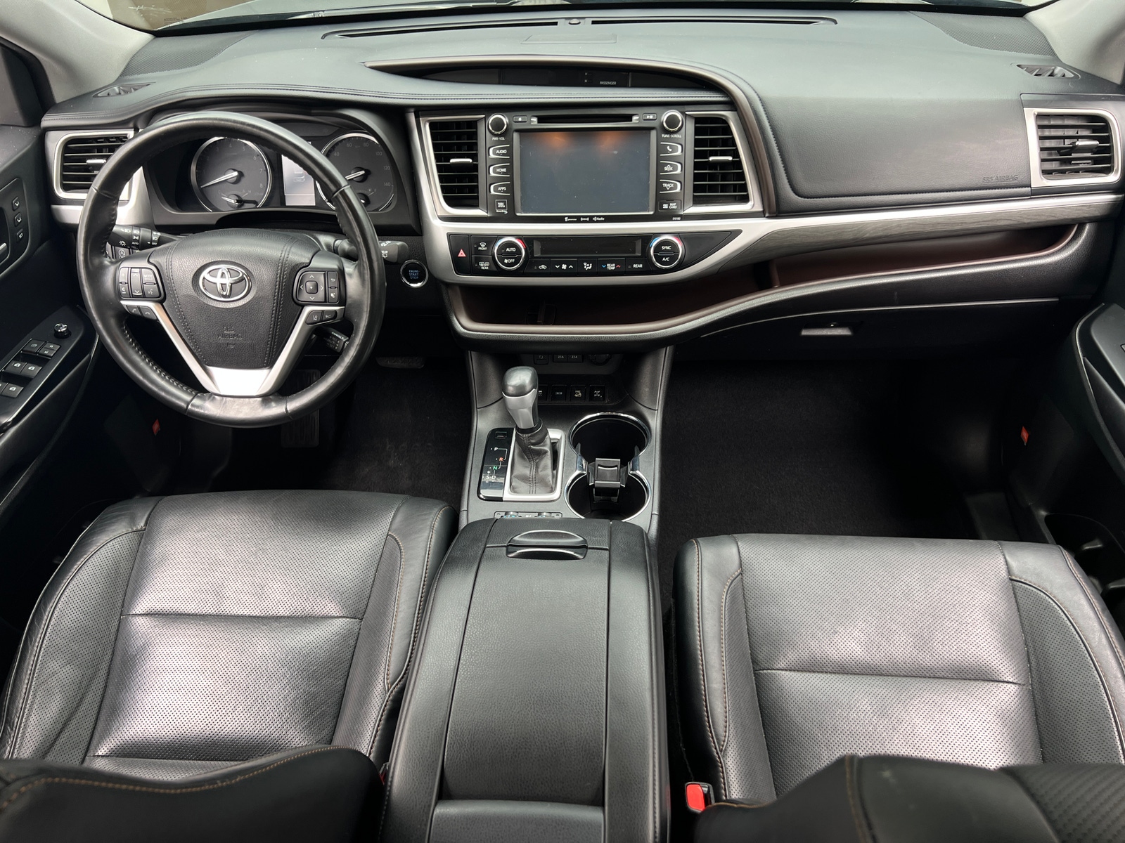 Thumbnail: 2017 Toyota Highlander - 2