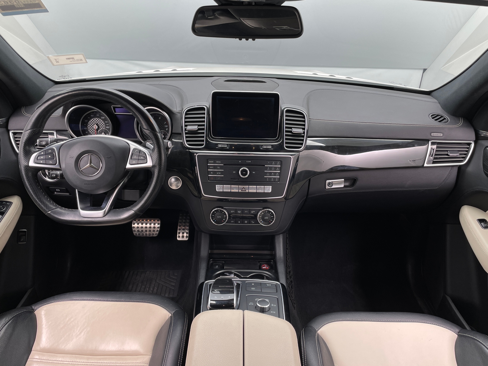 Thumbnail: 2016 Mercedes-Benz GLE - 2