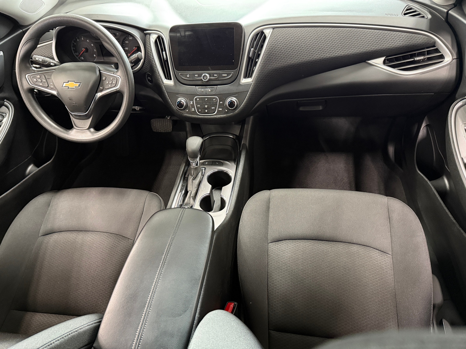 Thumbnail: 2024 Chevrolet Malibu - 3