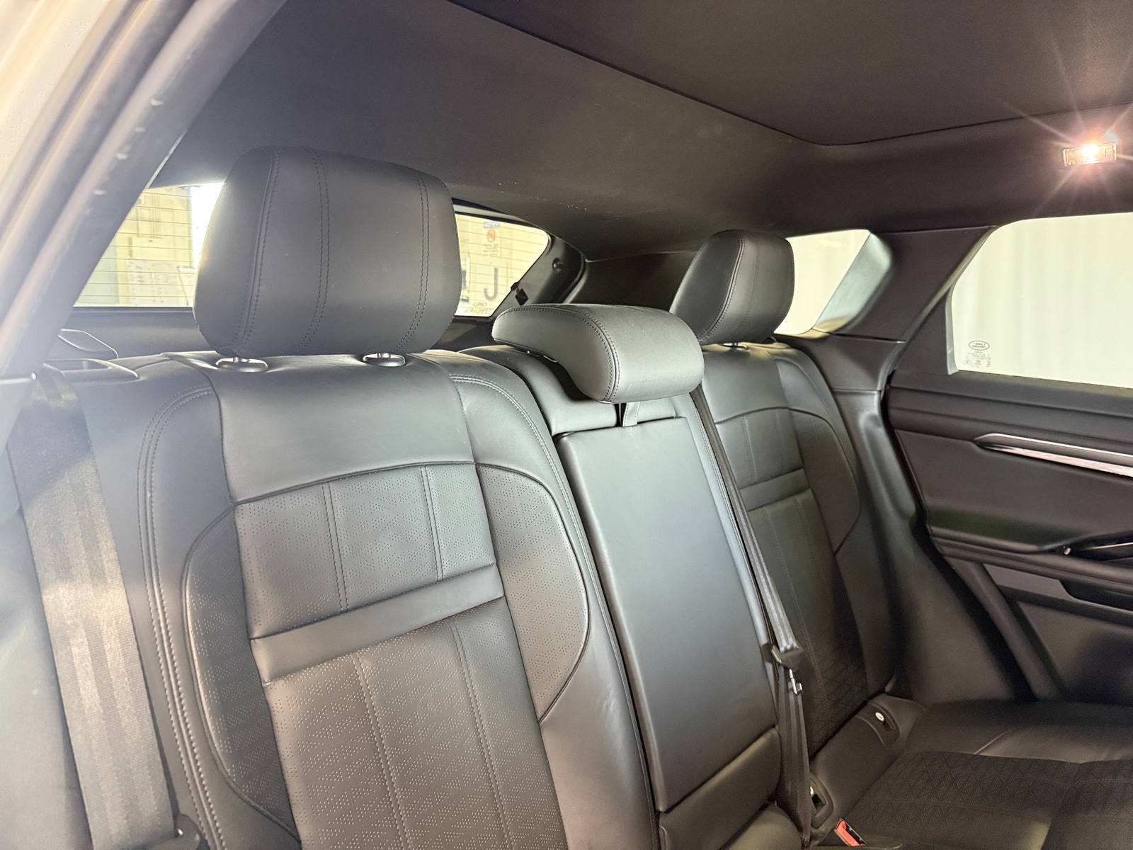Thumbnail: 2020 Land Rover Range Rover Evoque - 5