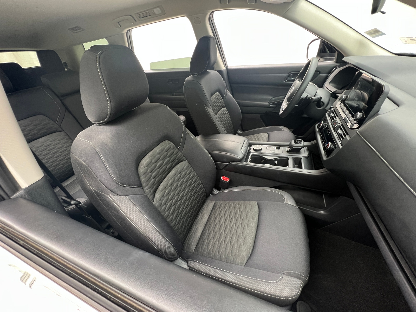 Thumbnail: 2023 Nissan Pathfinder - 2