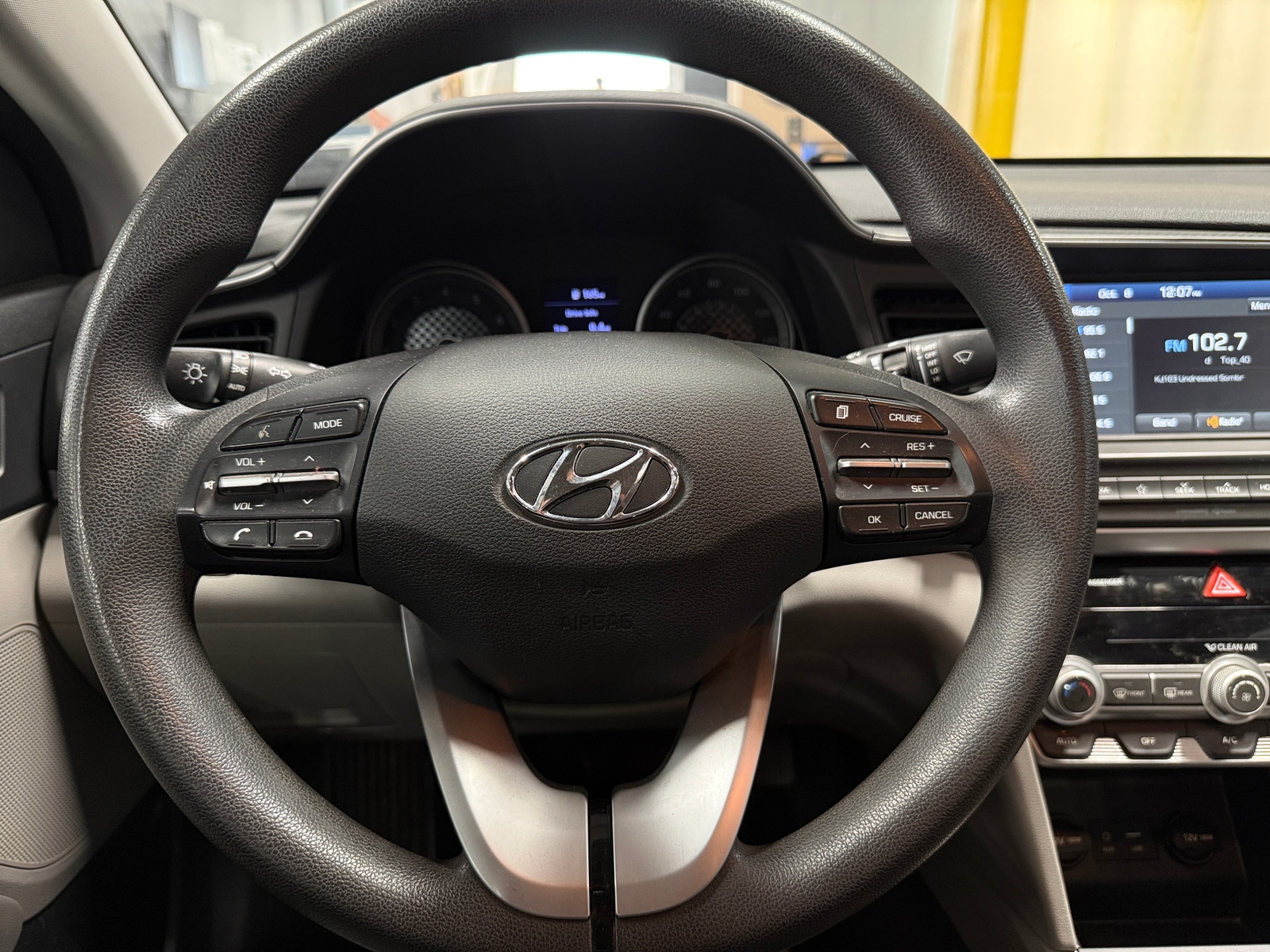 Thumbnail: 2020 Hyundai Elantra - 5