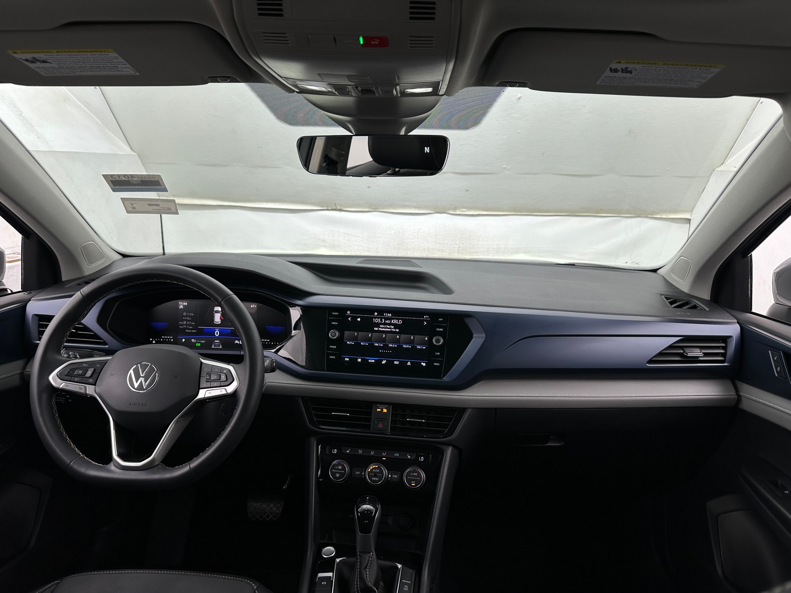 Thumbnail: 2024 Volkswagen Taos - 3