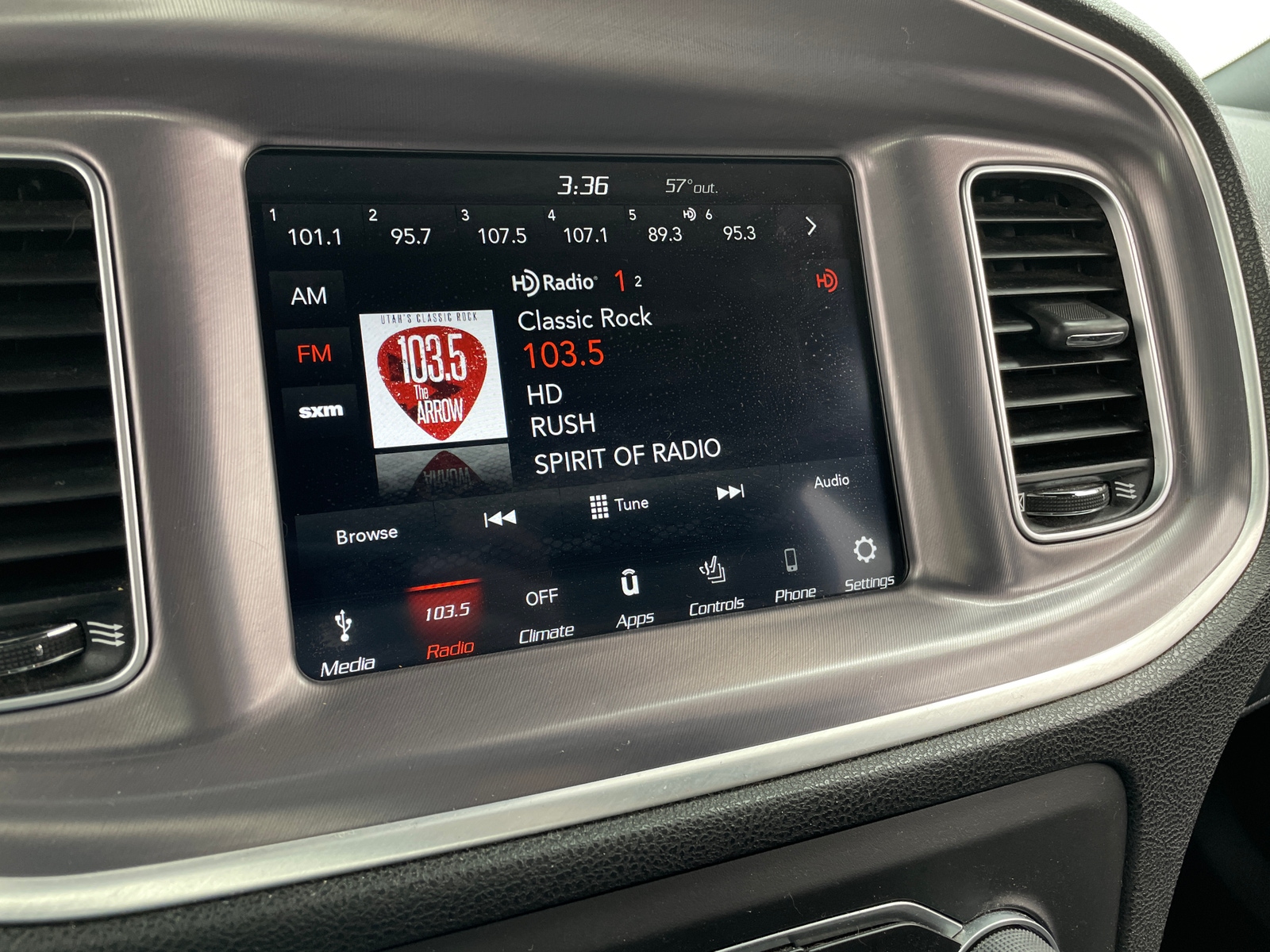 Thumbnail: 2019 Dodge Charger - 4