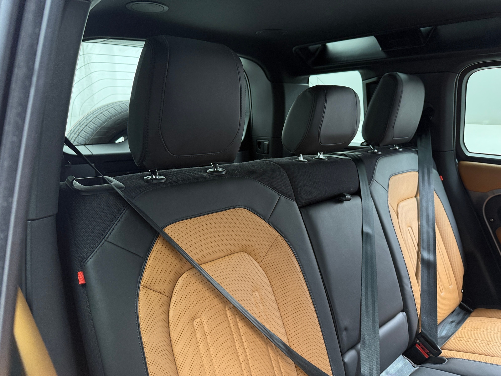Thumbnail: 2023 Land Rover Defender - 5
