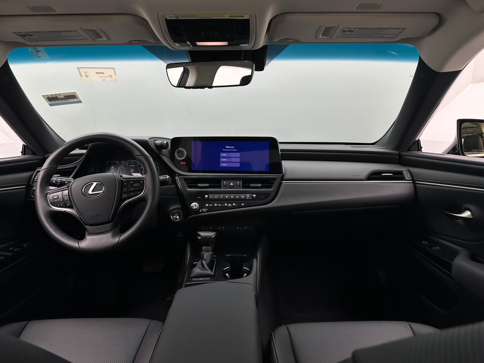 Thumbnail: 2025 Lexus ES - 2