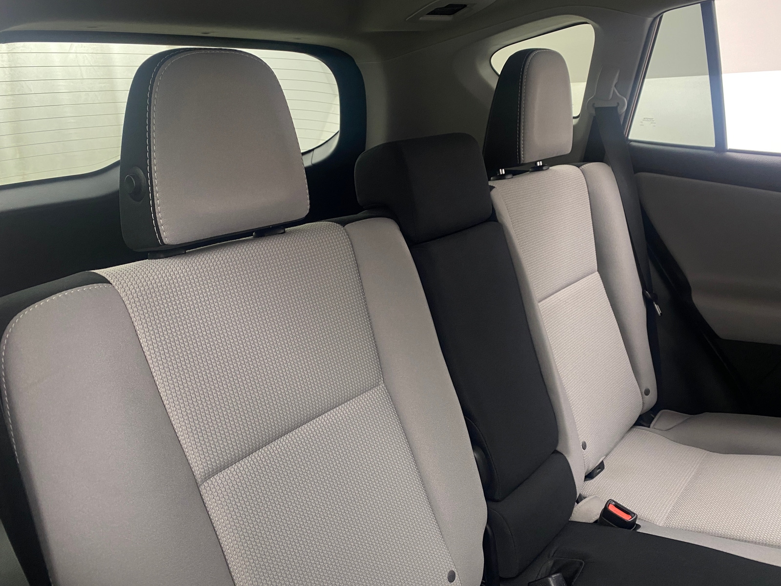 Thumbnail: 2017 Toyota RAV4 - 6