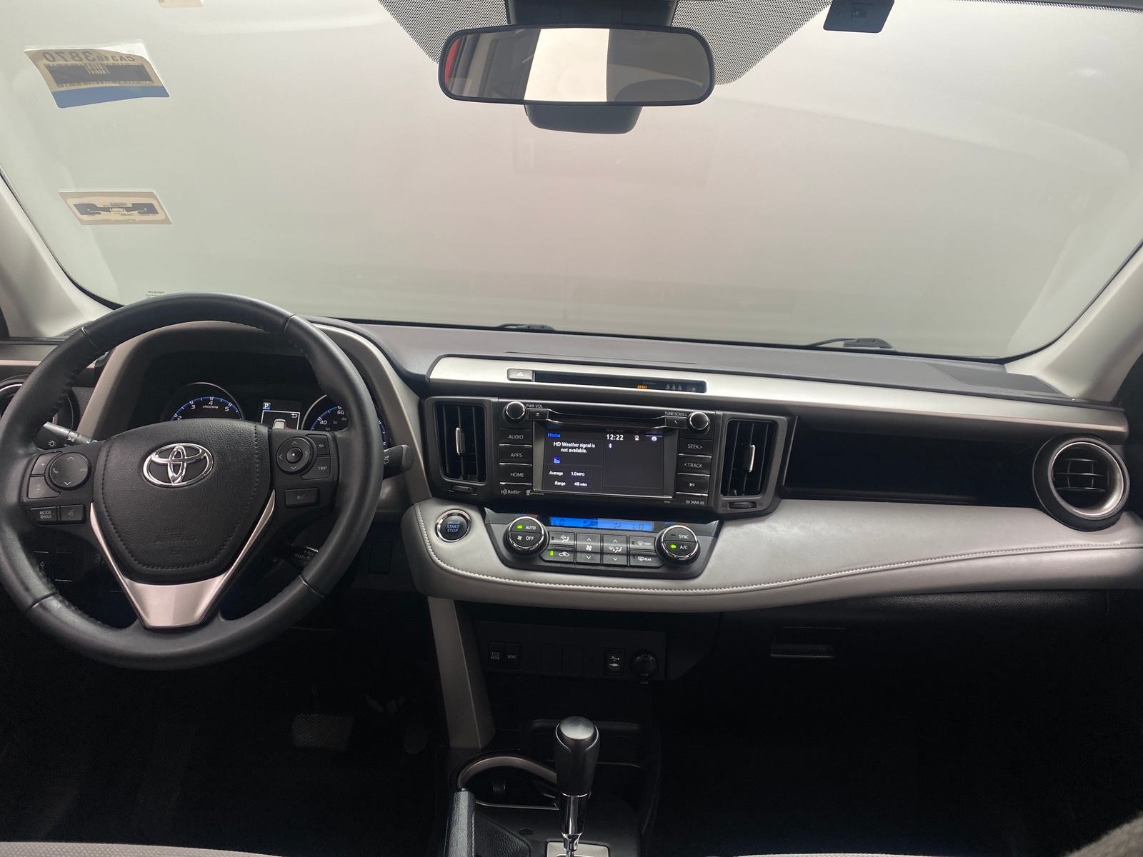 Thumbnail: 2017 Toyota RAV4 - 3
