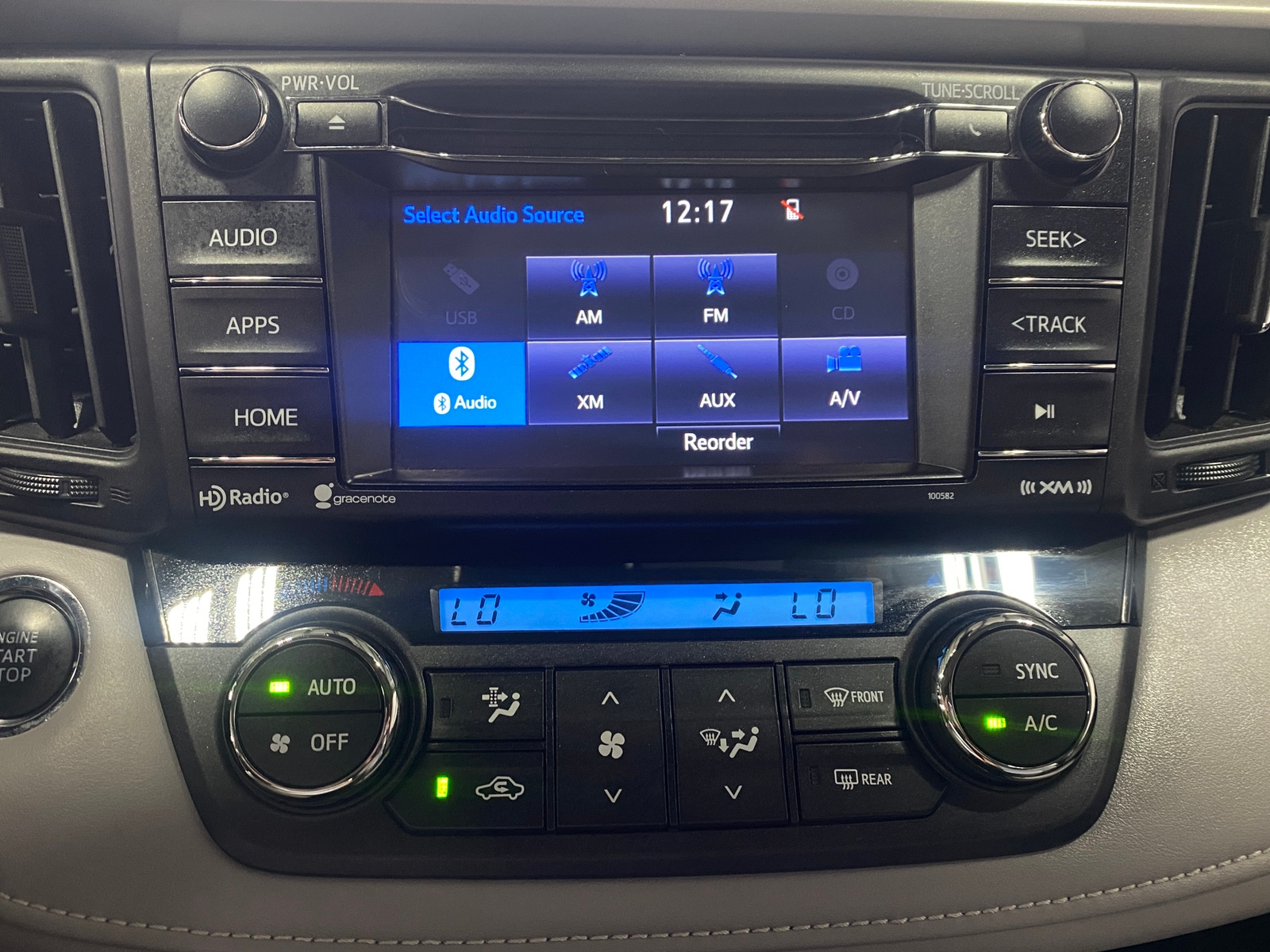 Thumbnail: 2017 Toyota RAV4 - 4