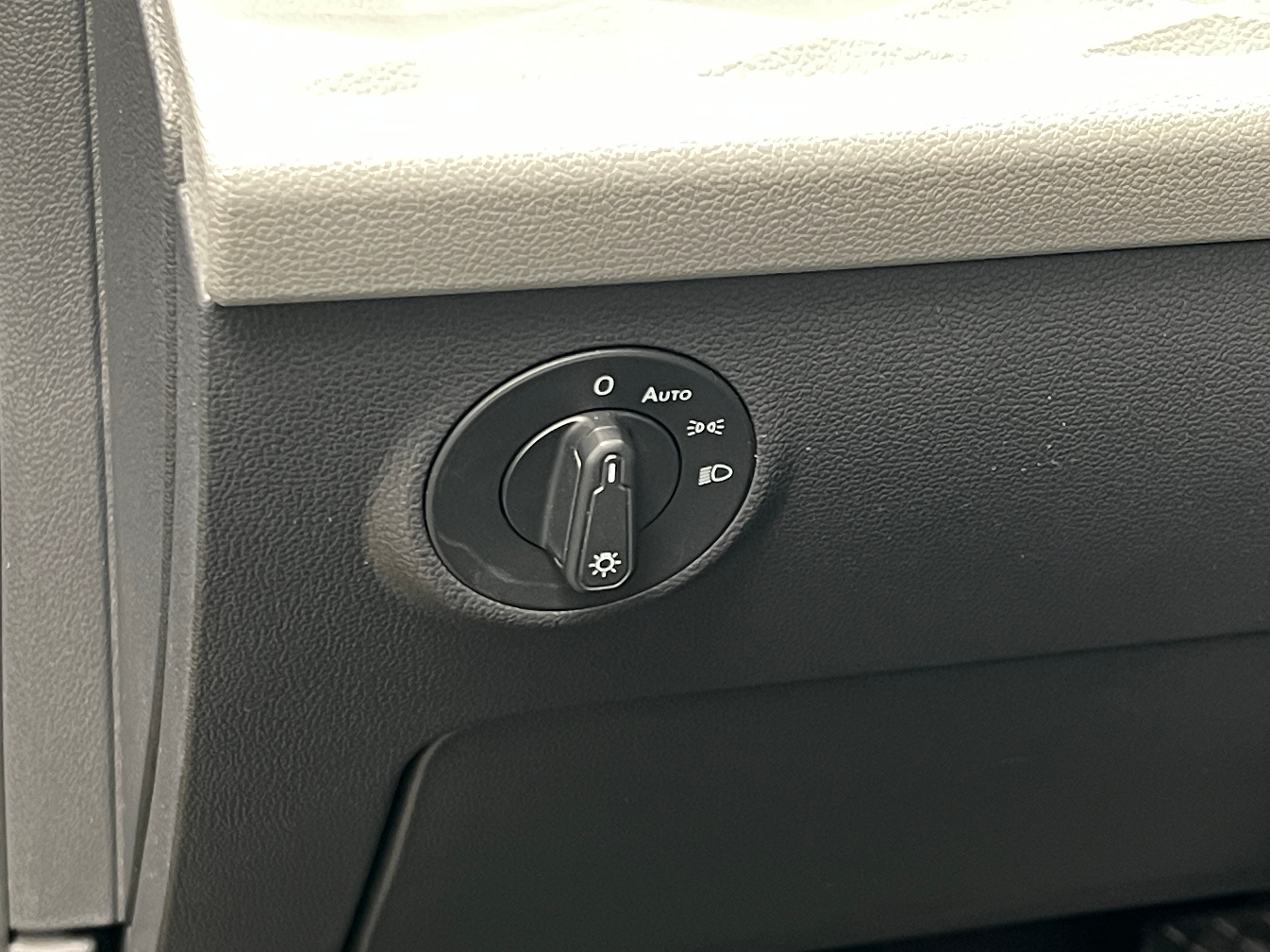 2023 Volkswagen Taos