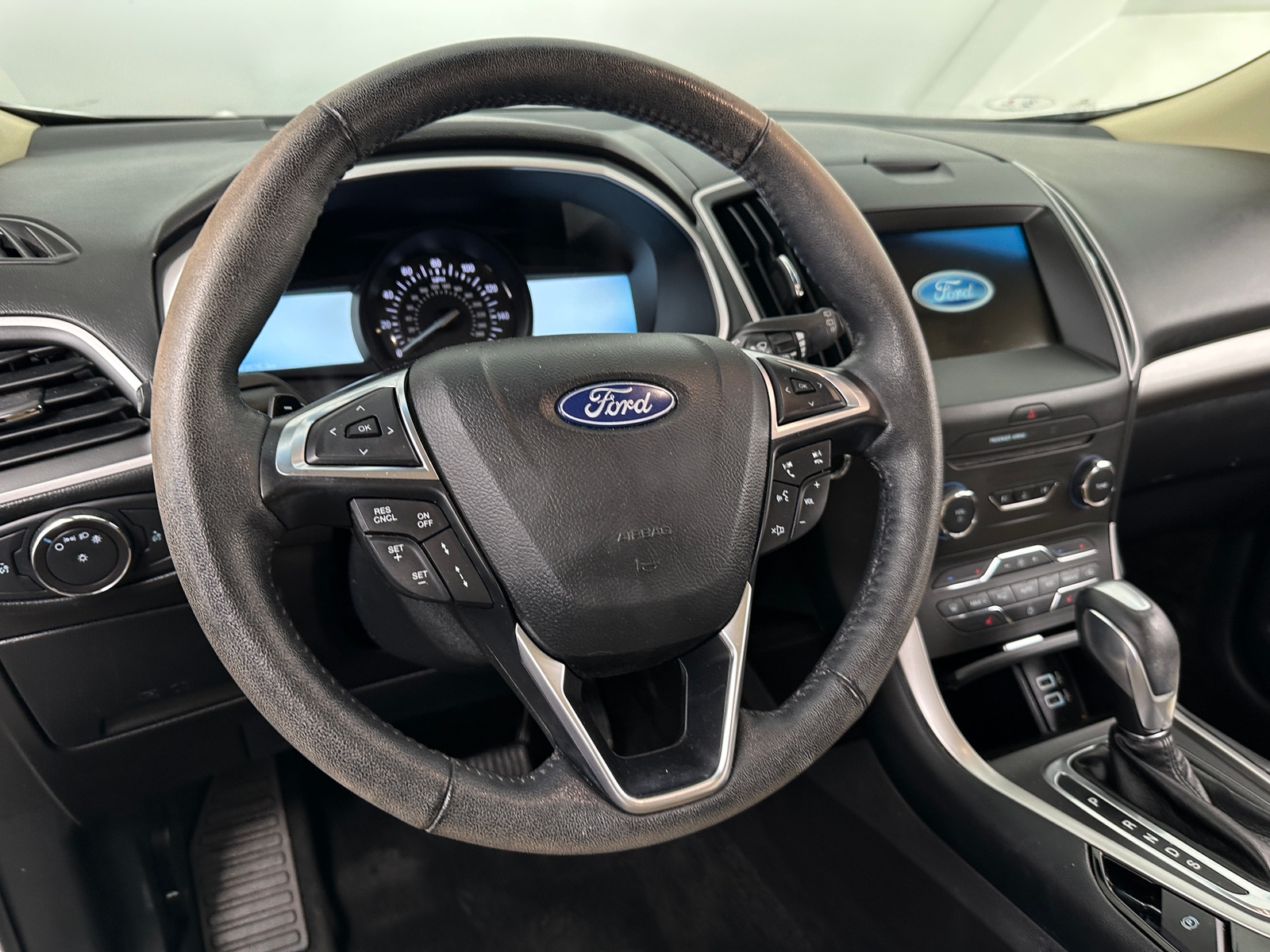 Thumbnail: 2018 Ford Edge - 4
