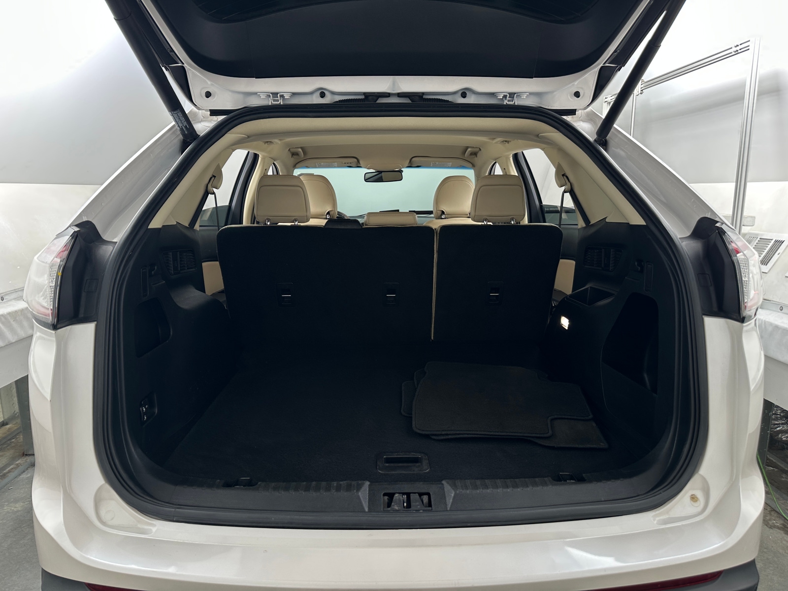 Thumbnail: 2018 Ford Edge - 6